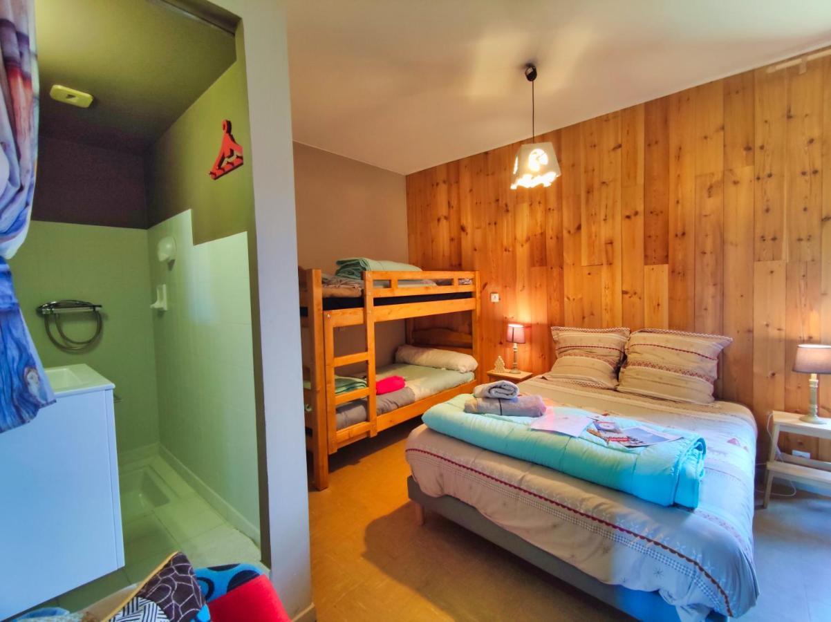 Le Sapin Rouge - Restaurant - Bar - Chambres D'Hotes Artigues  Luaran gambar